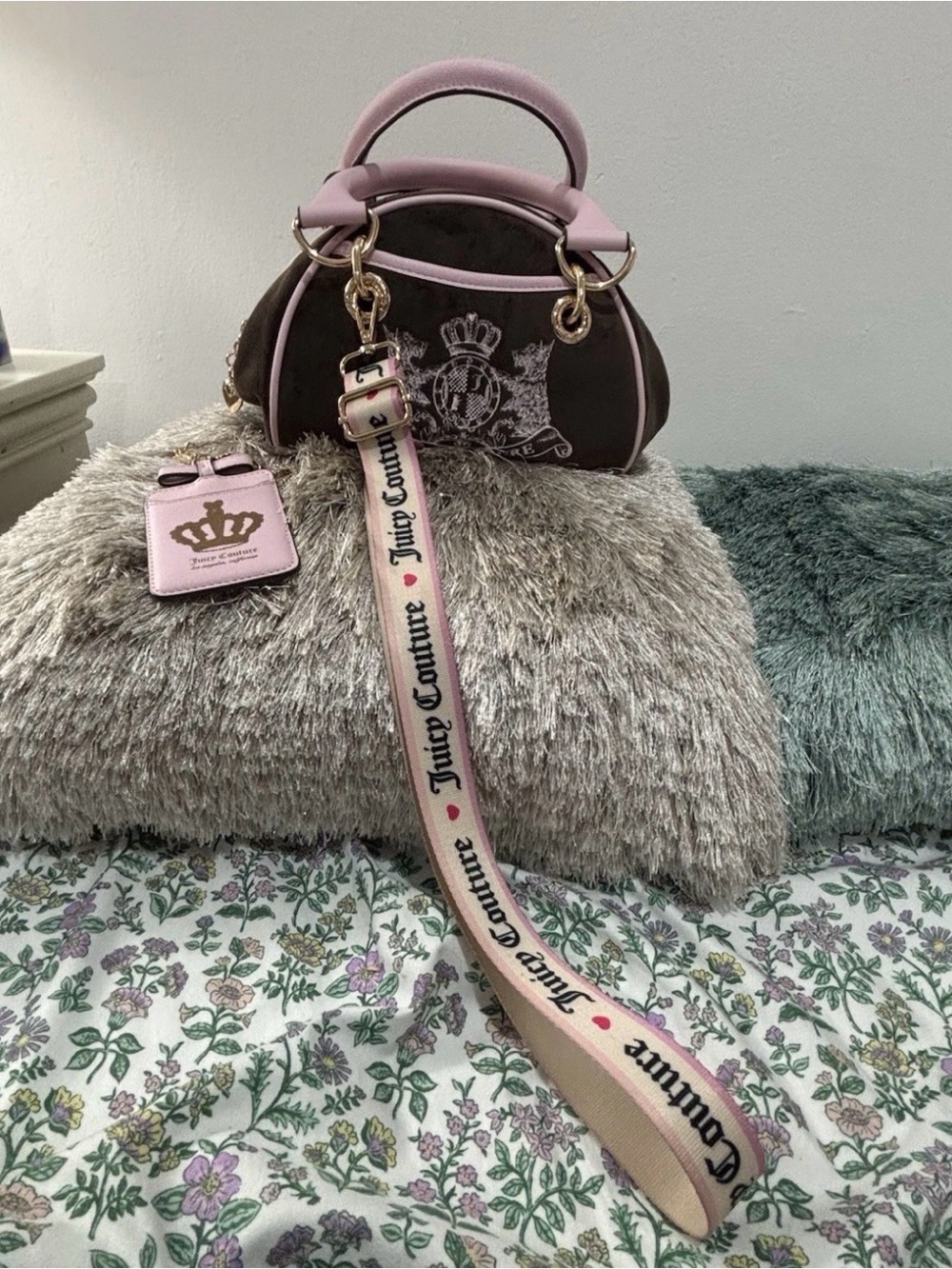 Juicy Couture Pink & Brown Embroidered Dome velvet Satchel juicy bling card case